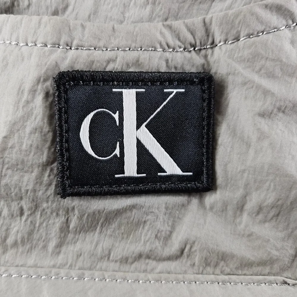 CALVIN KLEIN WOMEN'S GRAY CITY NYLON SHOULDER CROSSBODY BAG LIGHT 10